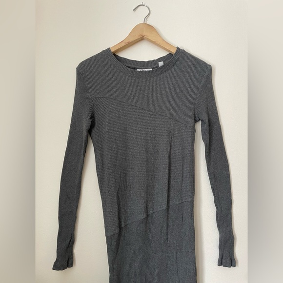 Grey bodycon ribbed Chinese Laundry midi dress - Picture 2 of 5